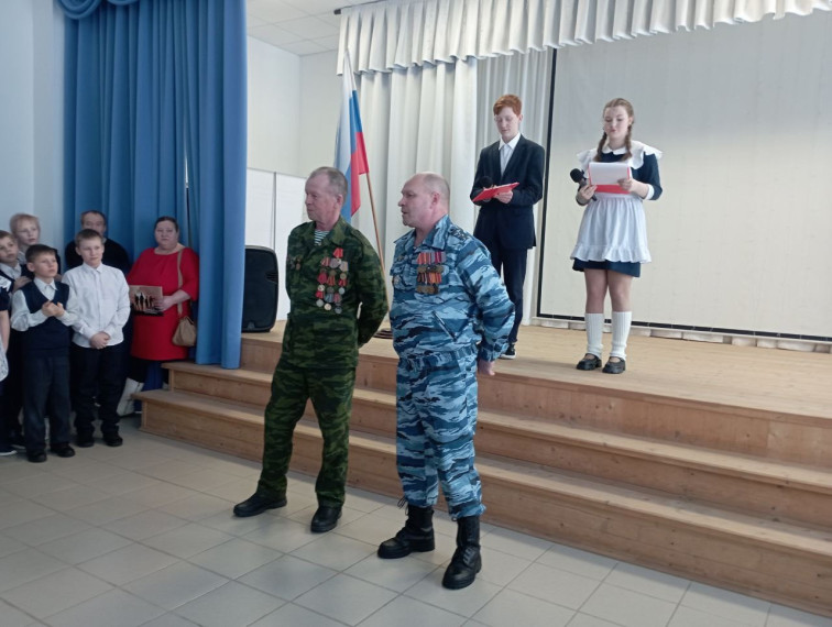 Классная встреча с участниками Боевого содружества Кезского района.